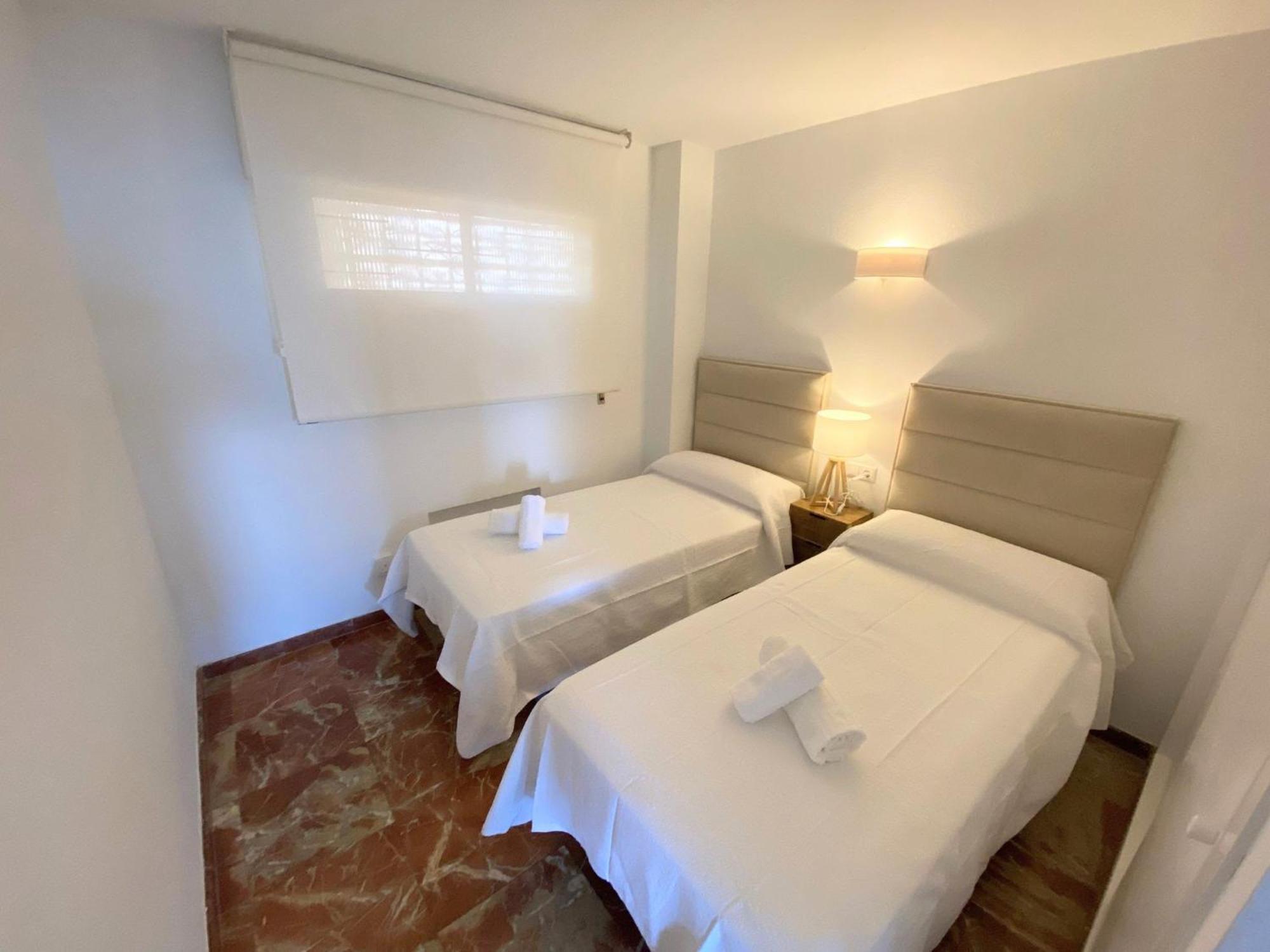 Las Antillas II Front Sea Views Pool 푸엔히롤라 외부 사진