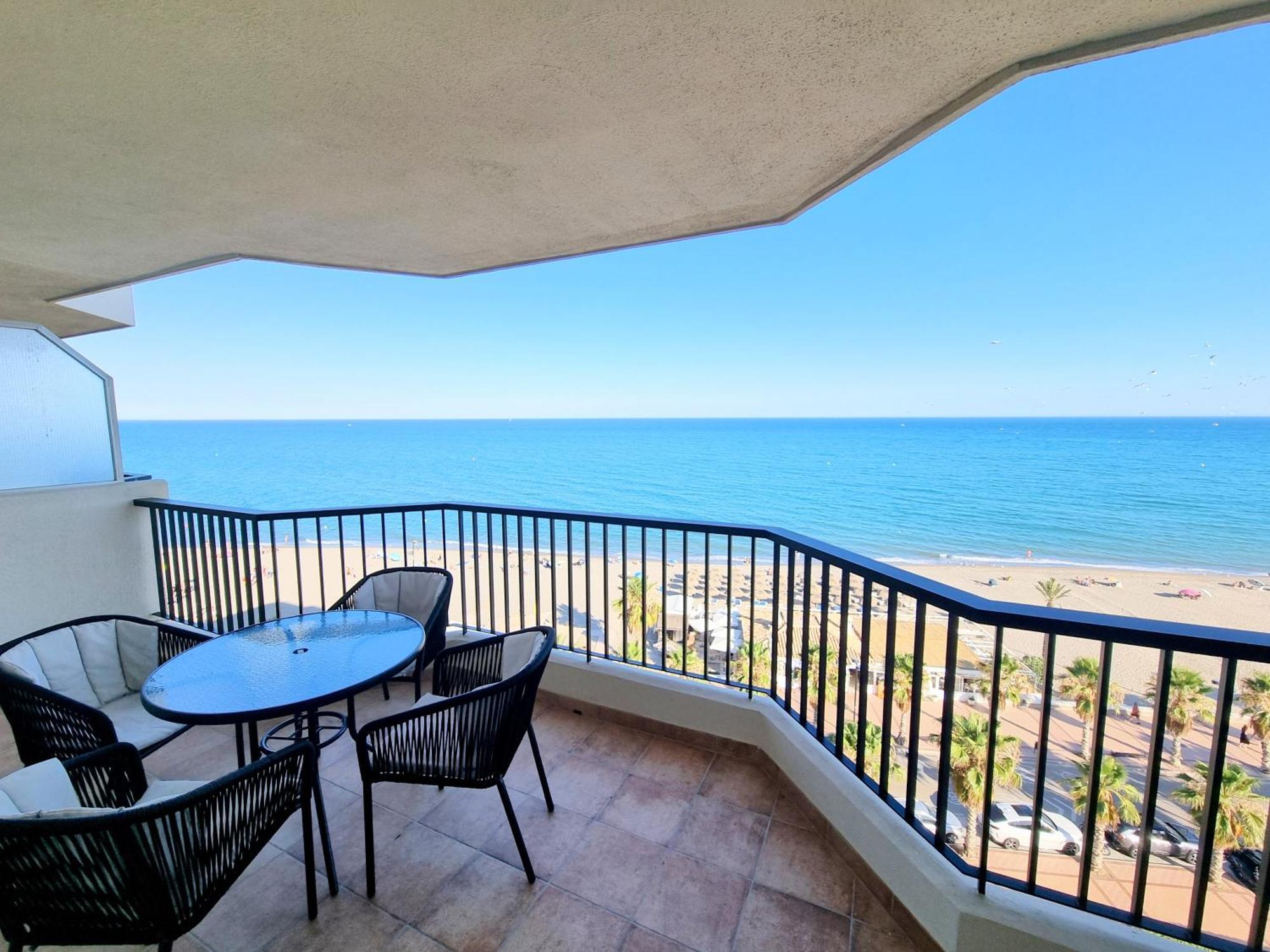 Las Antillas II Front Sea Views Pool 푸엔히롤라 외부 사진